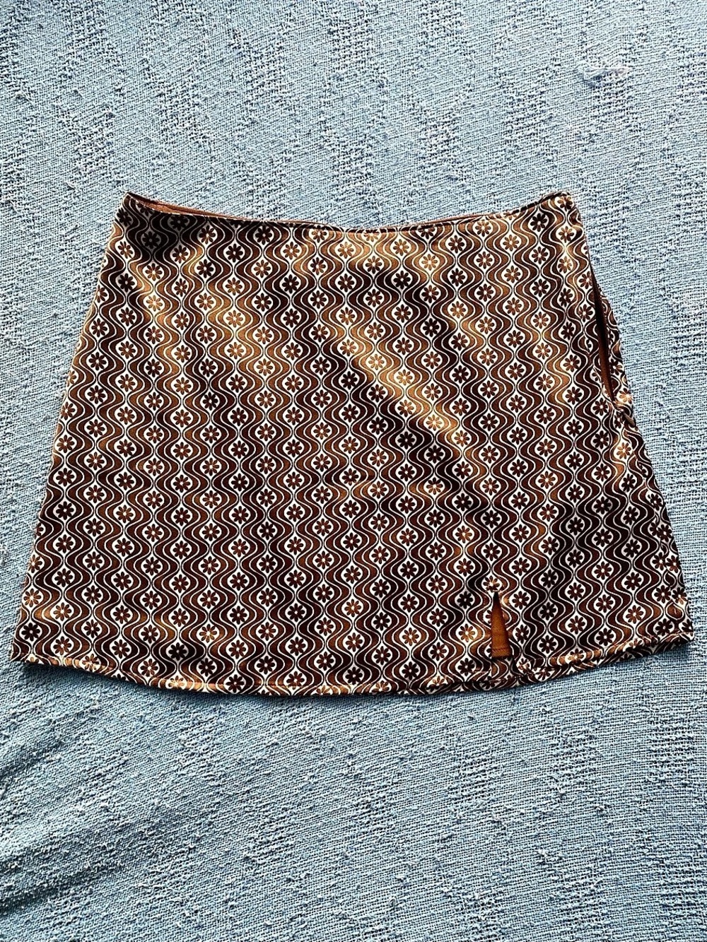 Hollister Women's Geometric Mini Skirt Brown & White Small | Playful Fall Whimsy